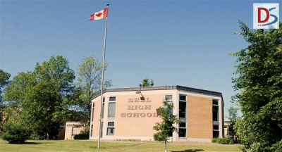 Bell High School (Ottawa), trung học Canada