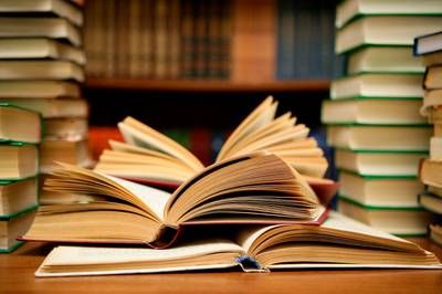 Du học Anh - Các môn học chương trình Tú tài Quốc tế - Học viện Quốc tế EF 