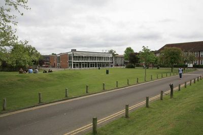 Du học Anh - Giới thiệu Brokenhurst College