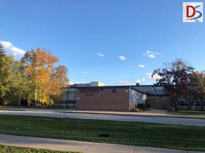 Collingwood Collegiate Institute, Trung học Canada