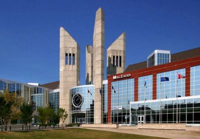 DU HỌC CANADA - Môi trường quốc tế tại MacEwan