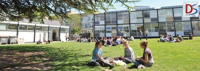 Thông tin vể trường University for the Creative Arts, Anh