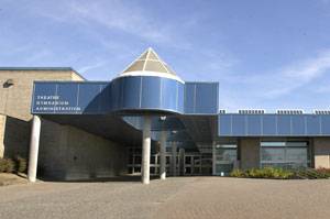 DU HỌC CANADA, TRUNG HỌC - GIỚI THIỆU VỀ HỌC KHU SURREY, BRITISH COLUMBIA - PHẦN 5