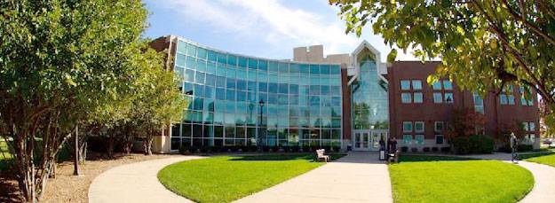 Moraine Valley Community College - Vị trí khuôn viên trường hấp dẫn – Du học Mỹ, Illinois, Chicago