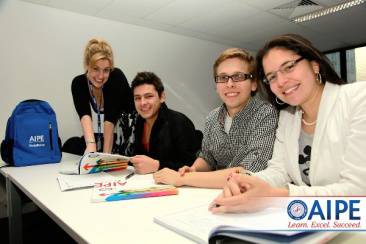 Du học Úc – Các Khóa học và lệ phí tại Australian Institute of Professional Education (AIPE) – Visa Ưu tiên (SVP)