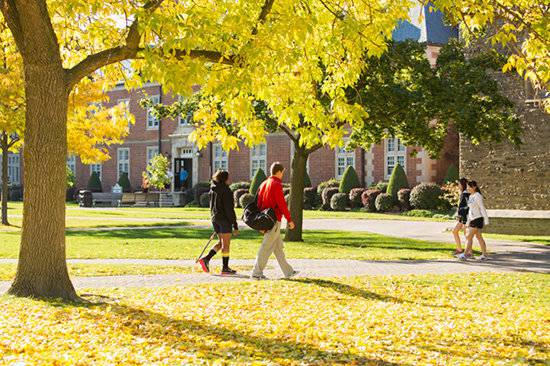 Du học Canada, Trung học - Trường Ridley College