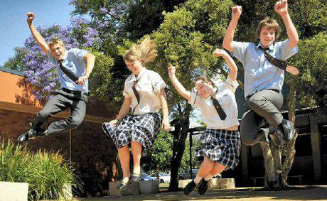 Du học Úc, Giới thiệu Harristown State High School - Trường công bang Queensland