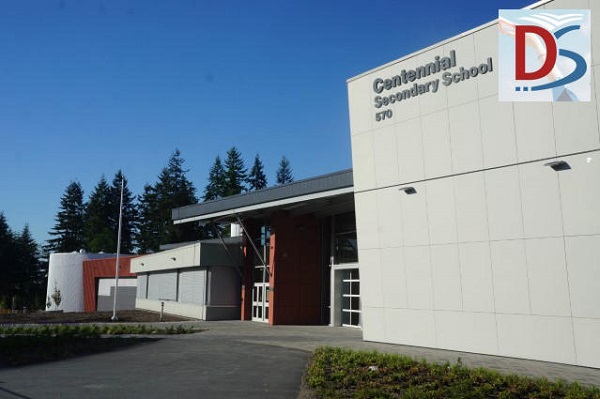 Centennial Secondary School, Trung học Canada