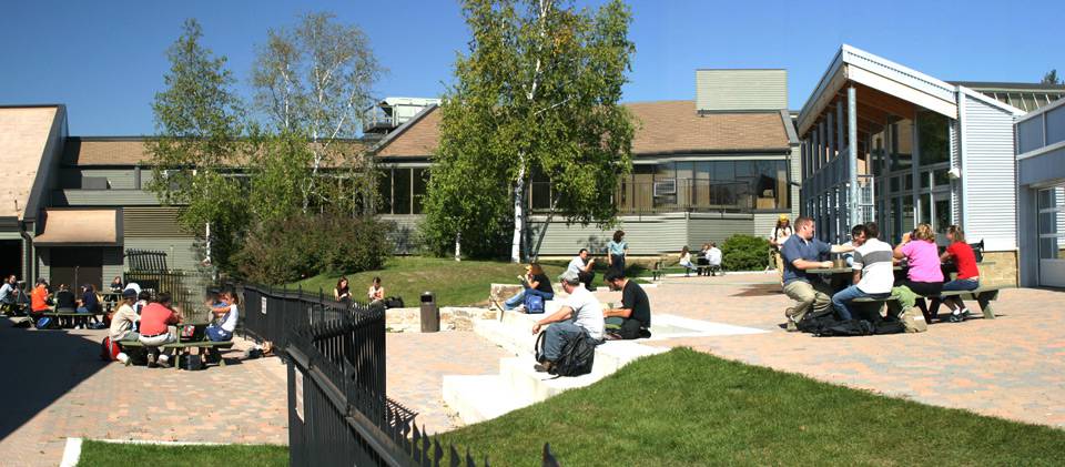 DU HỌC CANADA - CHƯƠNG TRÌNH HỌC TẠI FLEMING COLLEGE, CƠ SỞ FROST, LINDSAY