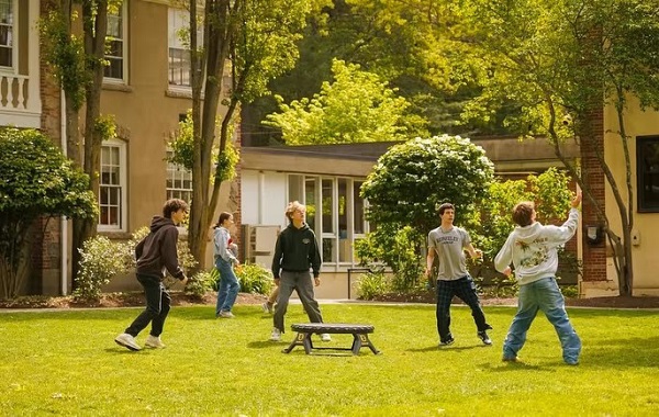 Du học Mỹ - Học bổng trường nội trú The Cambridge School of Weston - MA