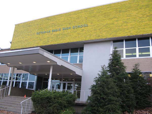 Du học Mỹ - Seton La Salle Catholic High School