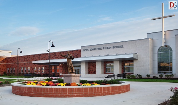 Pope John Paul II High School, PA, Trung học Mỹ