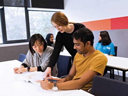 Deakin_College_Class
